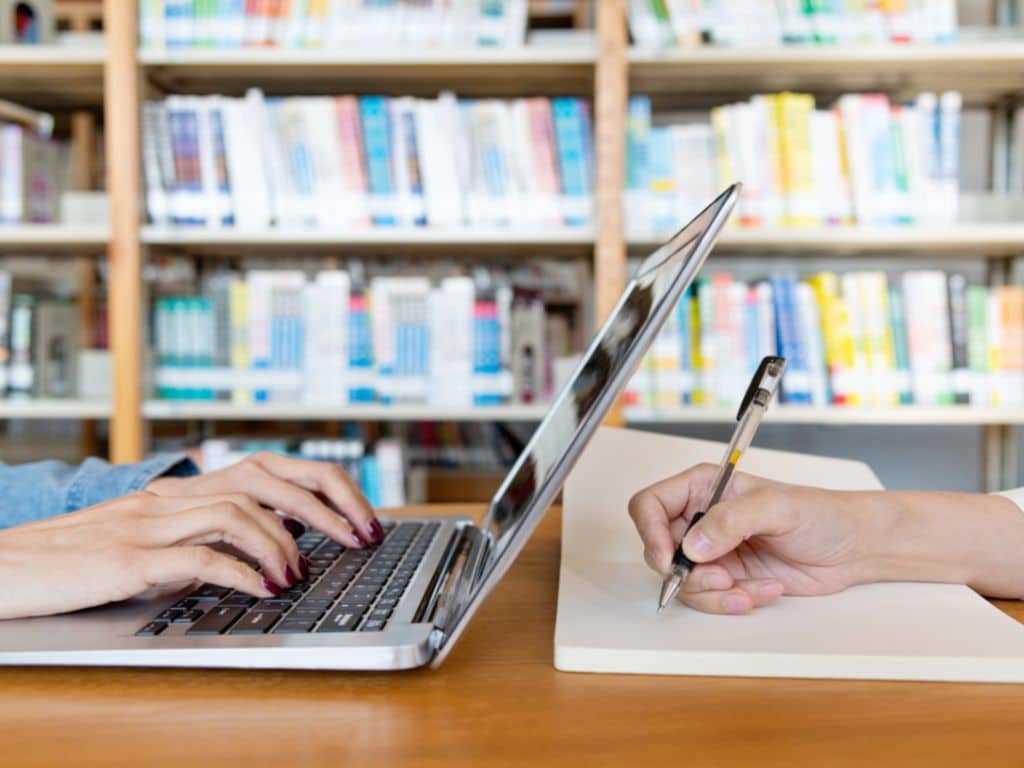 cómo hacer una bibliografía