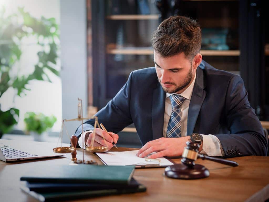 tesis derecho tributario