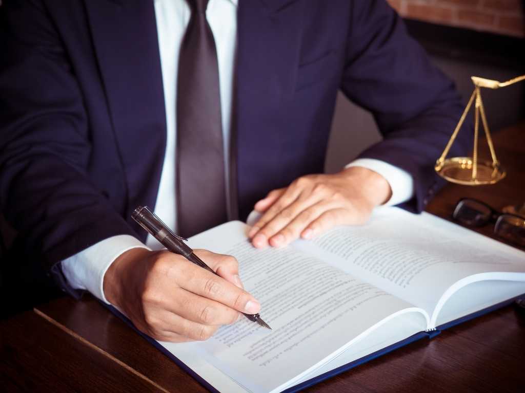 tesis de maestría en derecho administrativo