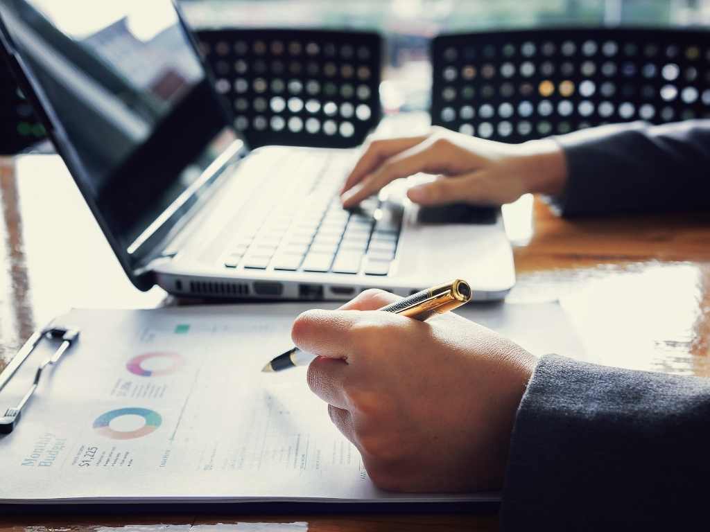 tesis de administración de empresas